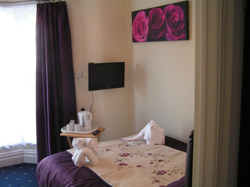 Devon Guest House Blackpool Exterior photo